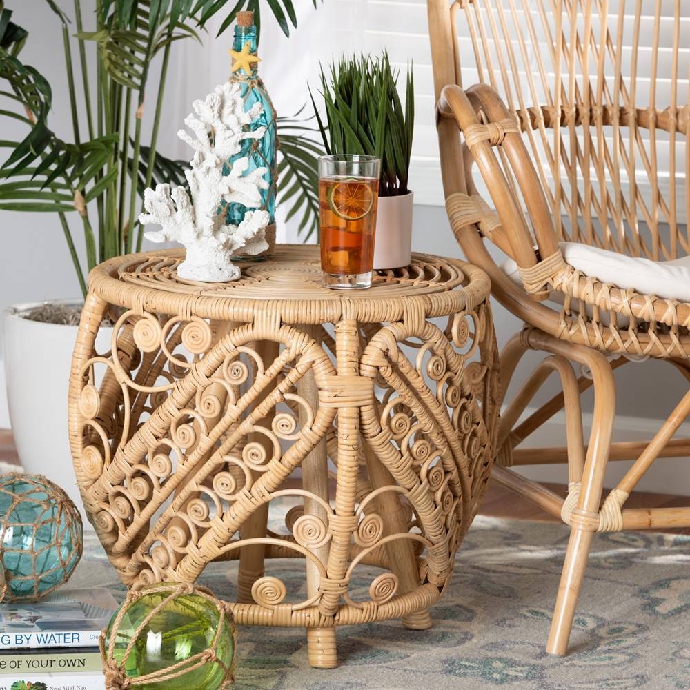 Intricate Wicker Fair Rattan Living Room End Table