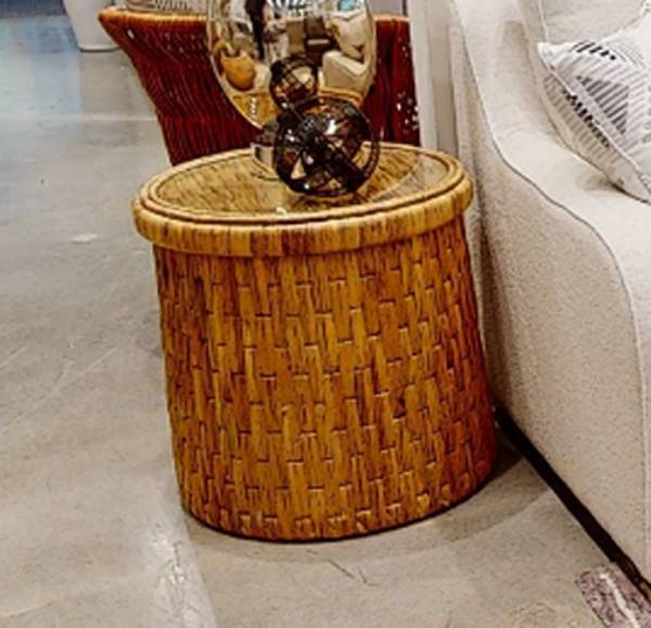 Tonga Round End Table by Capris Furniture LK-340