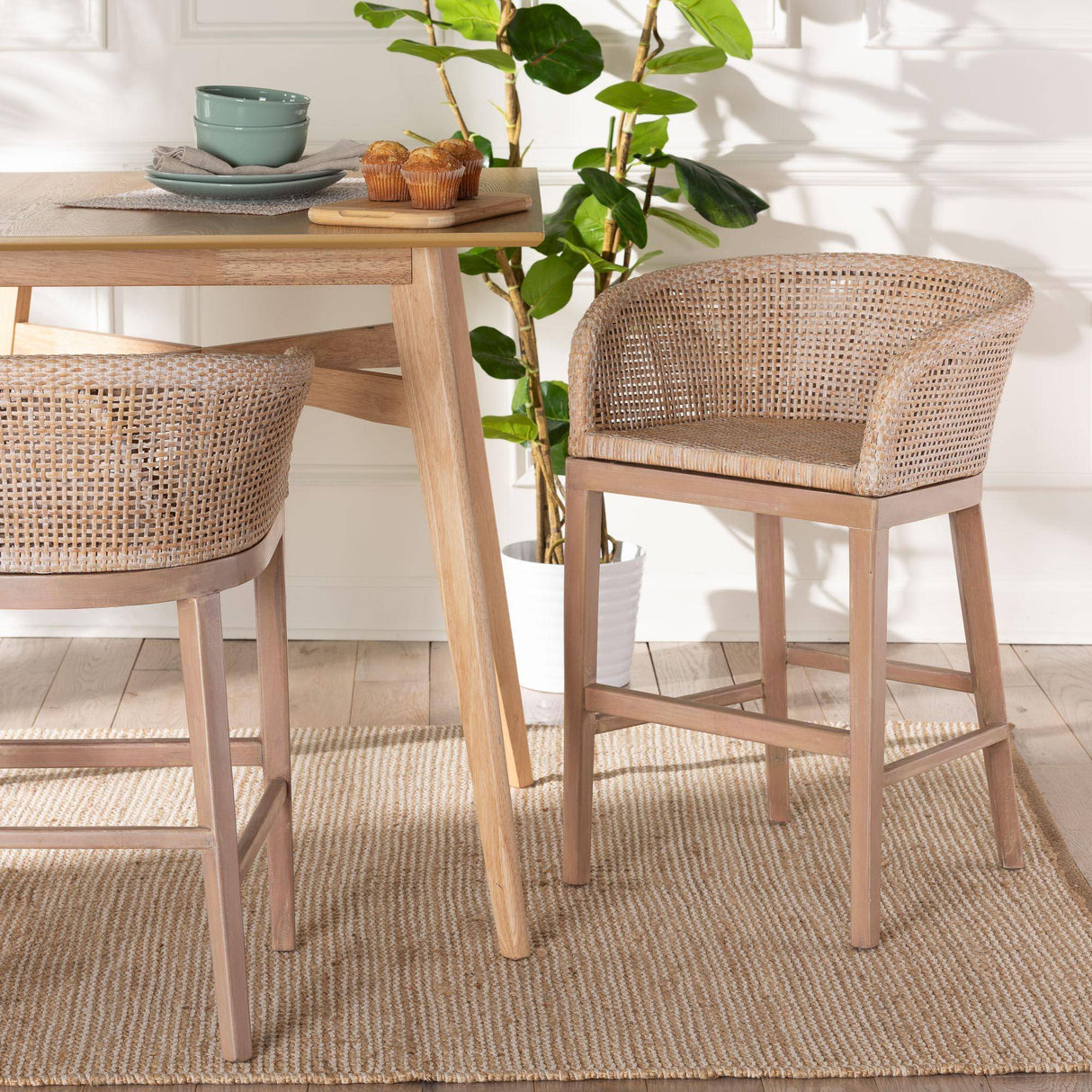 Guinea Wicker Fair Whitewash Rattan Counterstool
