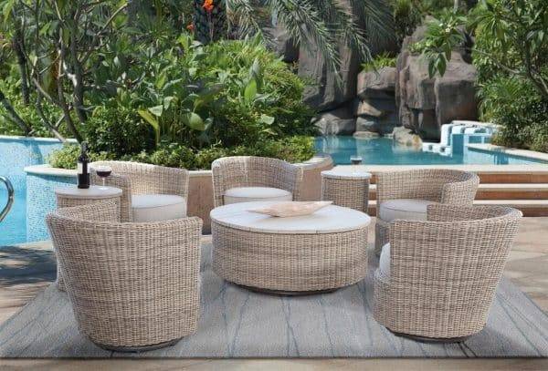 Paradise Bay Outdoor Patio (Nice enough for Indoor) Wicker Rattan Round Chat Table Model 486-070 Made in the USA by Braxton Culler