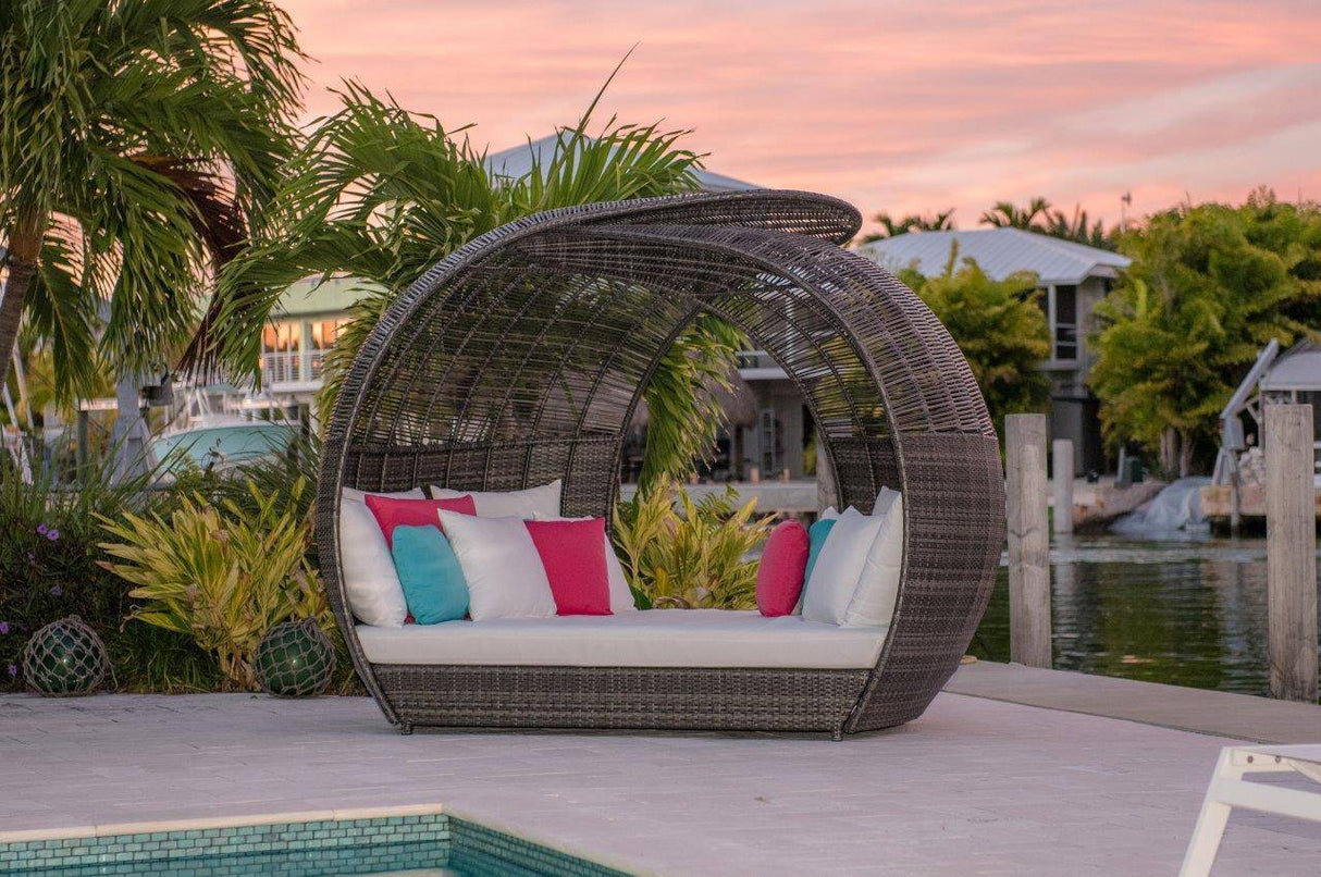 Panama Jack Banyan Daybed with Cushions