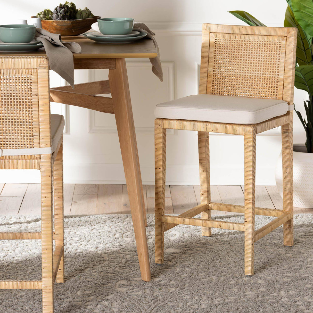 Samoa Wicker Fair Wood and Natural Rattan Counterstool