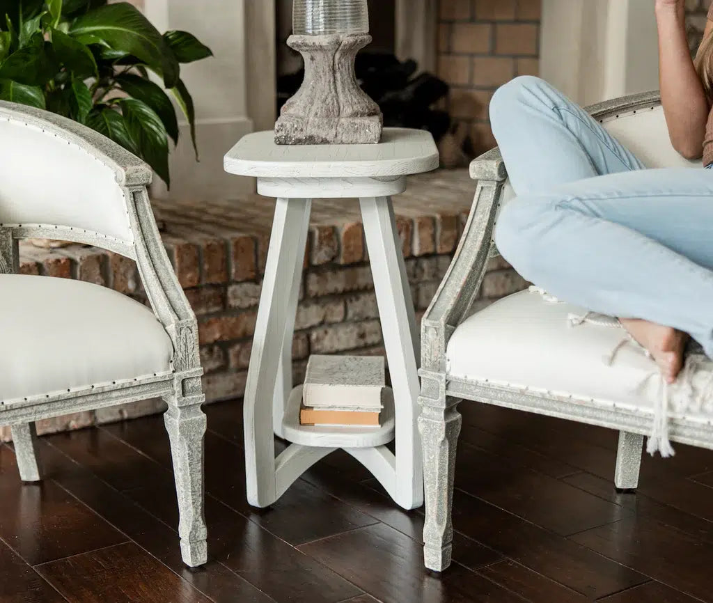 Surfside Chairside Table Model B27705-WW By Seawinds Trading