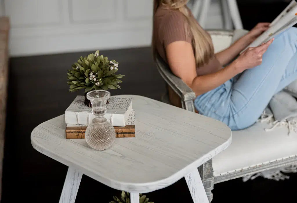 Surfside End Table Model B27702-WW By Seawinds Trading