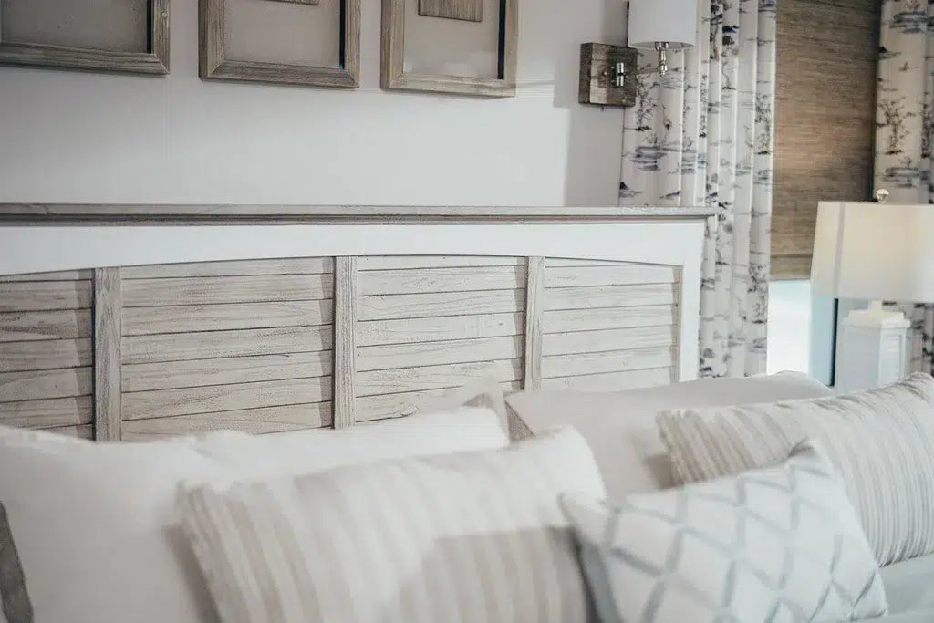 Islamorada 4-Pc Coastal Style (Queen or King) Bedroom Set by Seawinds Trading