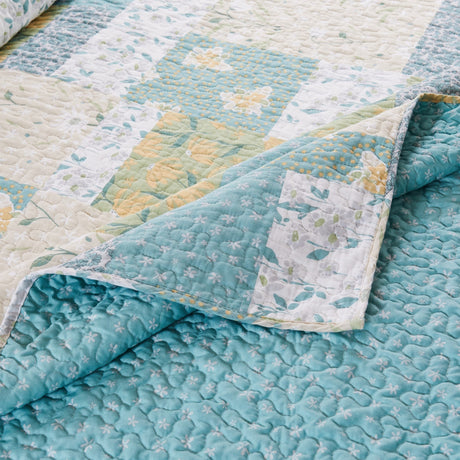 Checkered Mist Throw