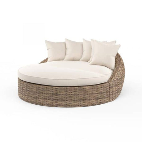 Havana Outdoor Round Daybed by Sunset West Model 1701-99/OTT