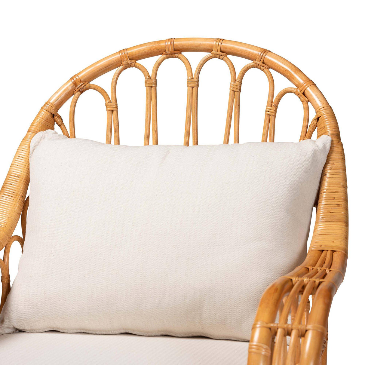 Beachcomber Wicker Fair Rattan Lounge Chair with Cushions