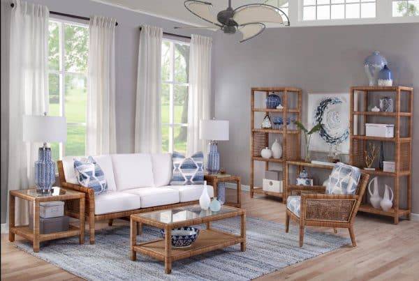 Pine Isle Rattan and Wicker End Table Model 1023-071 Made in the USA by Braxton Culler