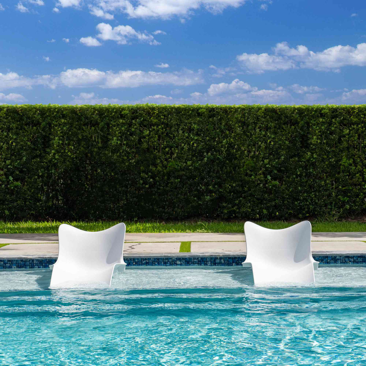 Panama Jack Set of 4 Wave In-Pool Chaise Lounger Model PJO-5300-WHT-4CL