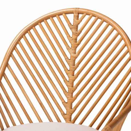 Ceylon Wicker Fair Rattan Lounge Chair with Cushions